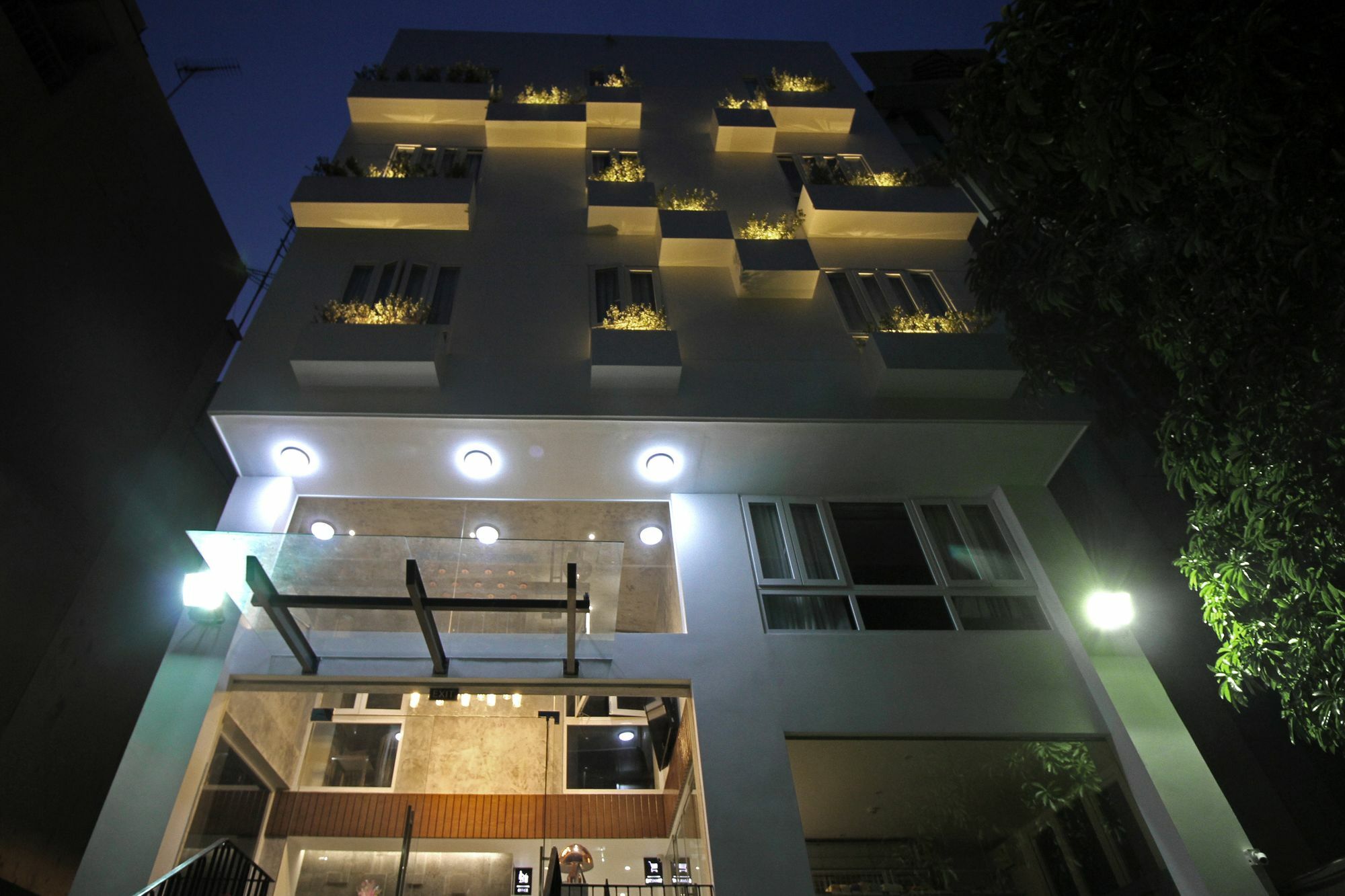 The Como Vo Thi Sau - Luxury Apartment Хошимін Екстер'єр фото